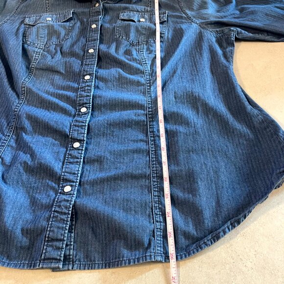 Lane Bryant Womens Chambray Shirt Plus Sz 16 Blue Pearl Snap Roll Tab Sleeve Top - Picture 6 of 8
